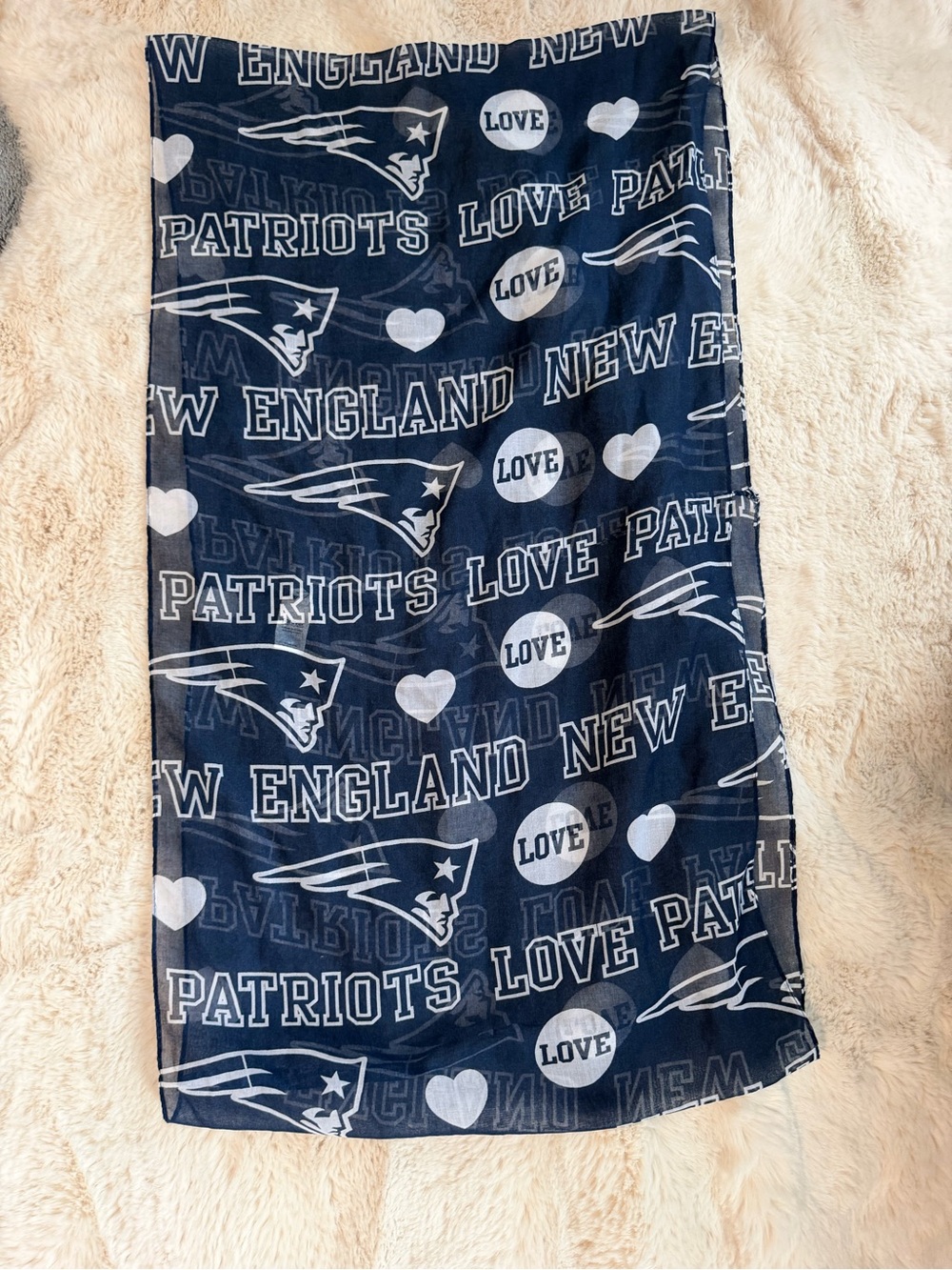 Forever Collectibles New England Patriots Navy Team Logo Scarf Wrap